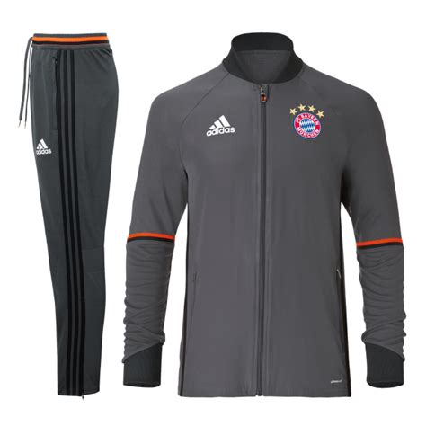 adidas präsentationsanzug teamline fc bayern herren|FC Bayern Trainingsanzug kaufen im offiziellen Fan.